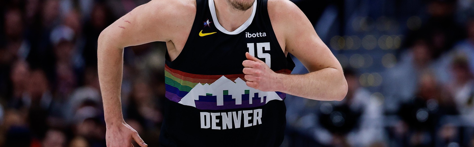 球王会在线娱乐-又开课了！约基奇仅三节12中6轻松拿下16分12板13助5断1帽