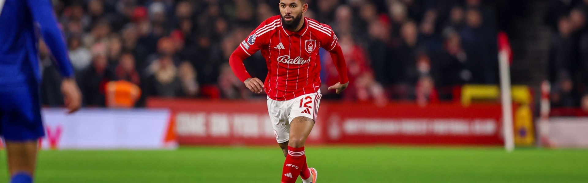 奥恩斯坦：维拉即将签回道格拉斯·路易斯，租借至本赛季结束